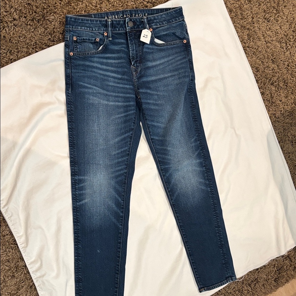 American Eagle Outfitters Flex Athletic Jeans - Picture 3 of 4